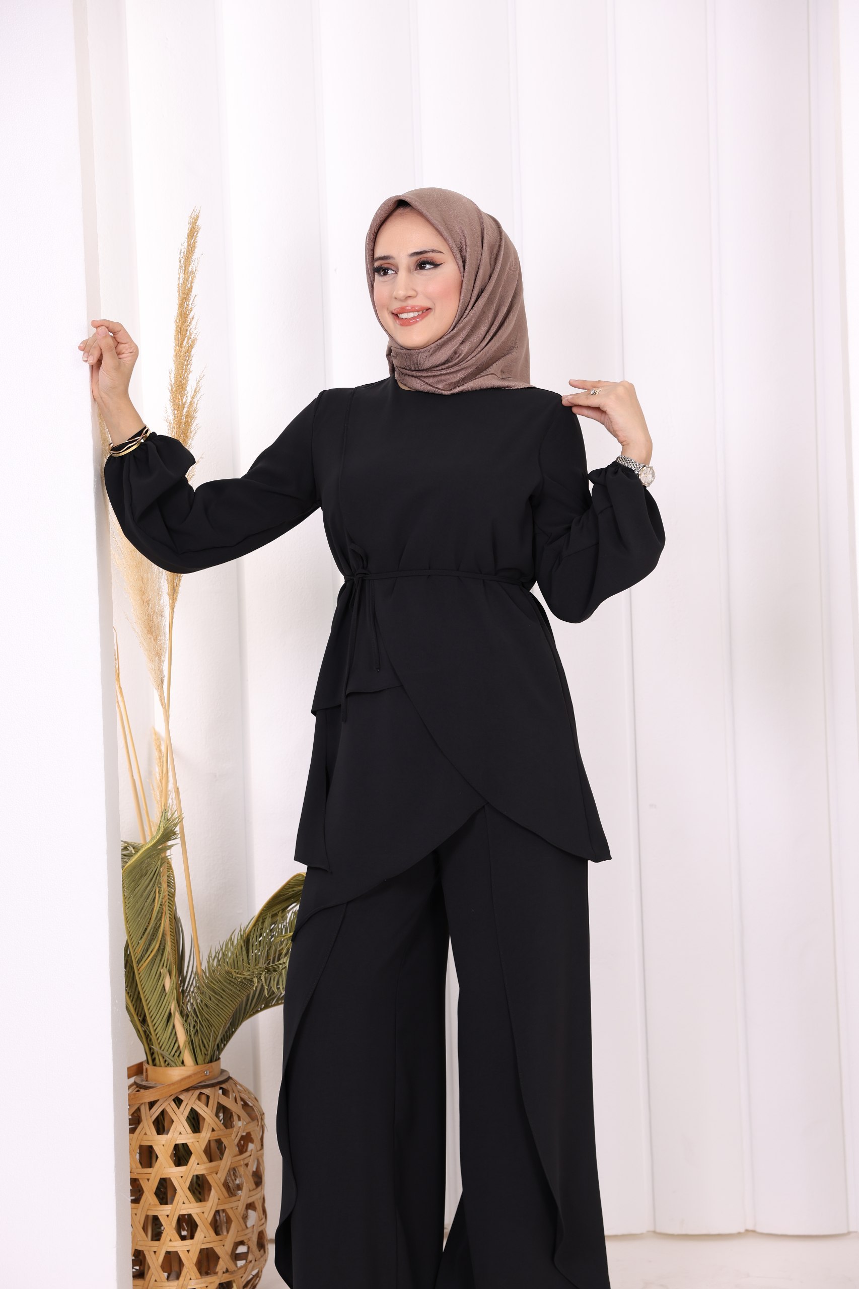 photo 5877472886006680584 w photo 5877472886006680584 w