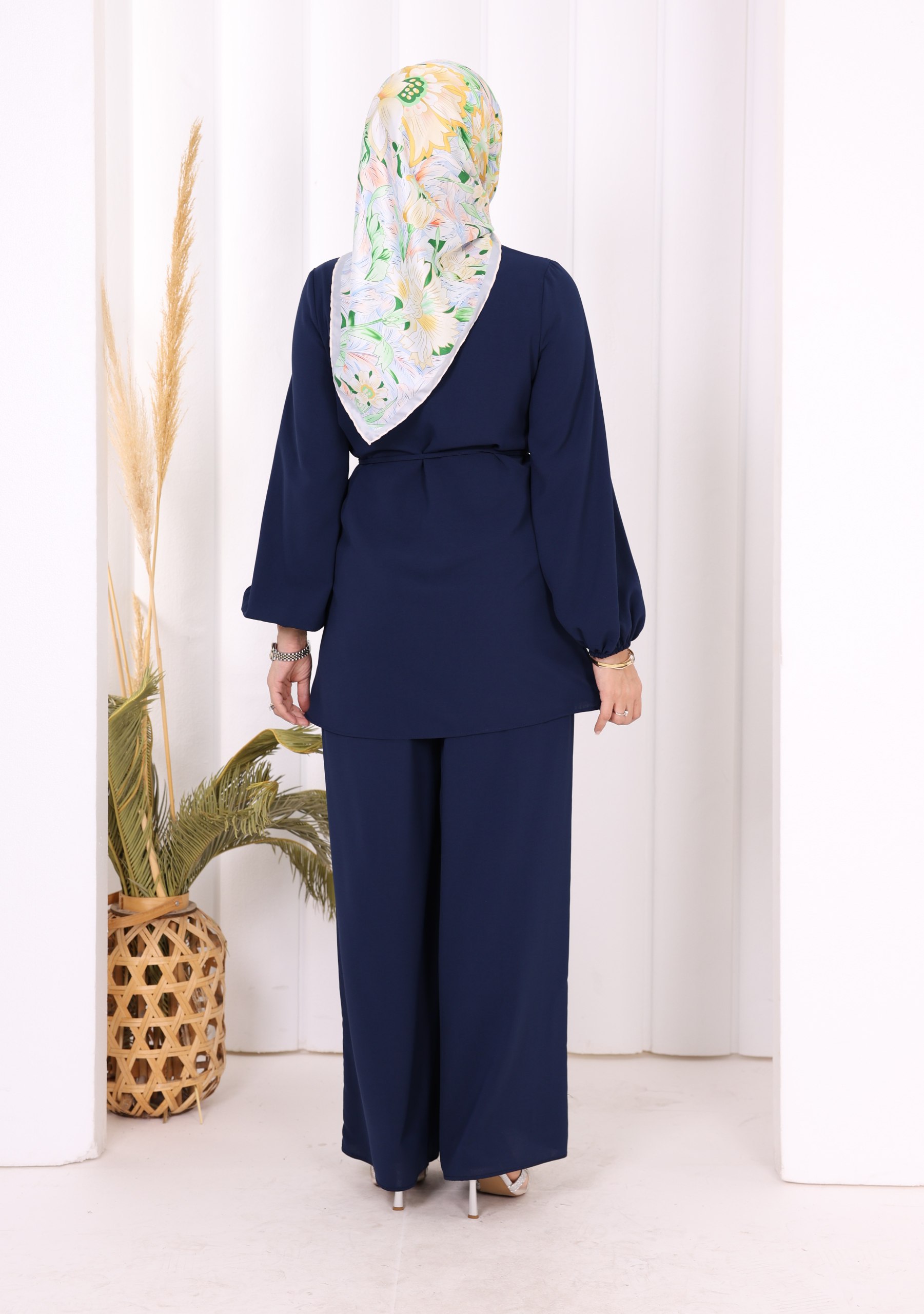 asymmetric cut tunic & trousers two piece set asymmetric cut tunic & trousers two piece set