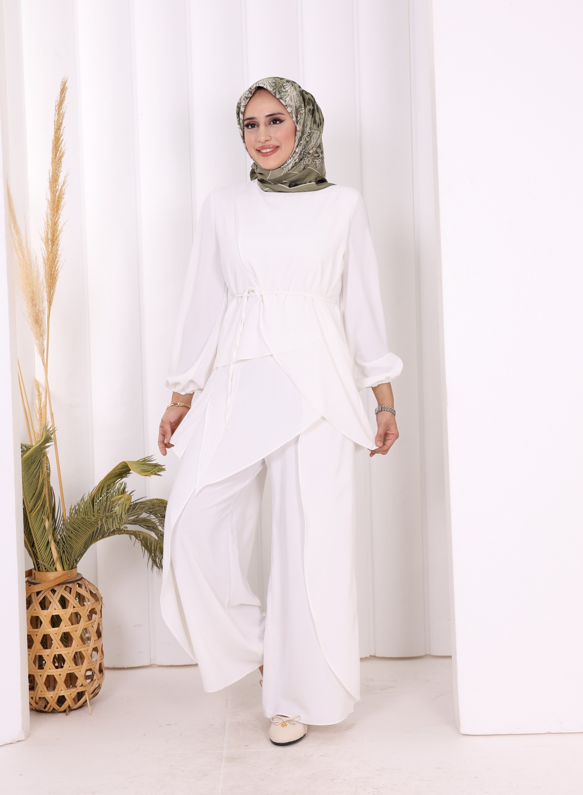 photo 5877472886006680597 w photo 5877472886006680597 w