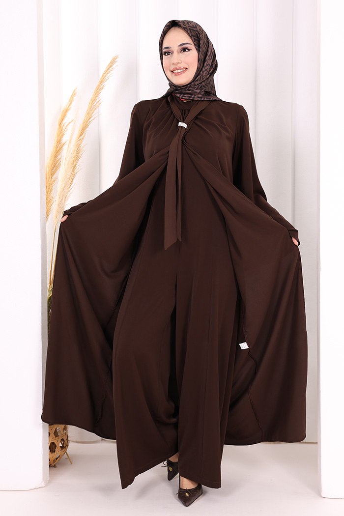 luxury brooch detail abaya & jumpsuit set